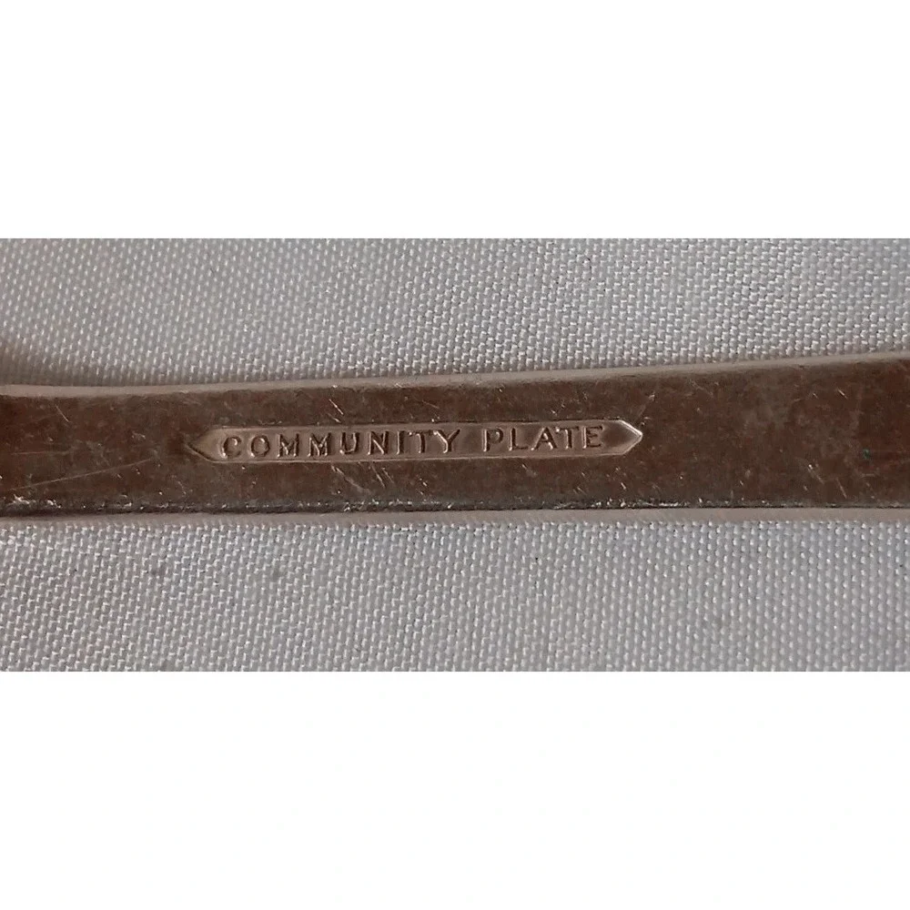 Vintage Oneida Community Dinner Fork Replacement Silver Plate‎ Coronation READ